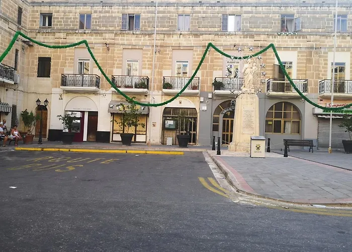 Two Gate Town House